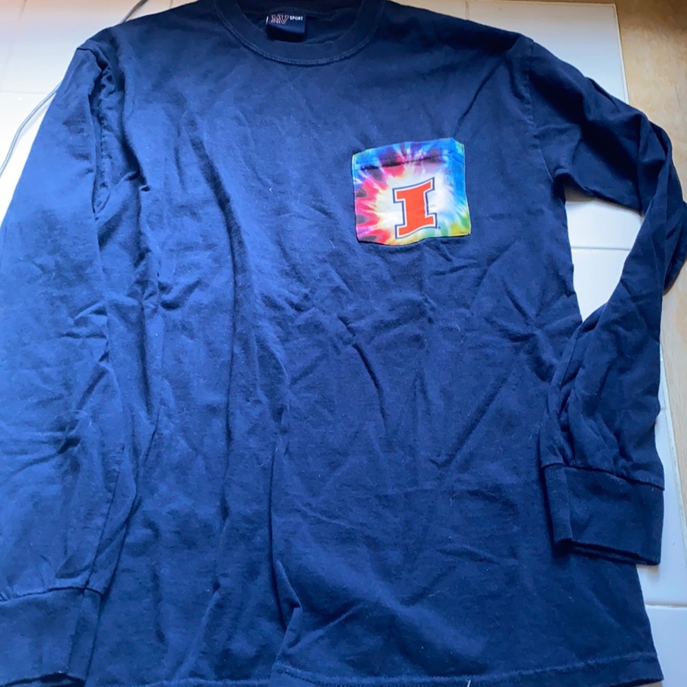 Long sleeve pocket tee - university of Illinois